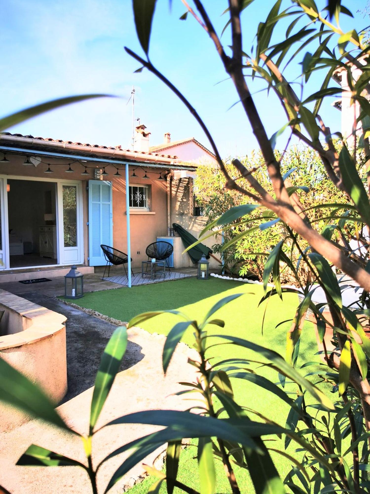 Studio Jardin Privatif 300M De La Plage Sainte-Maxime Extérieur photo